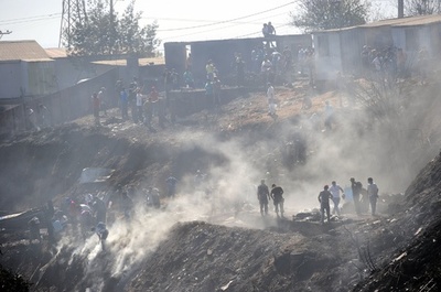 世界遺産都市バルパライソの大火災、3日目も消火作業続く