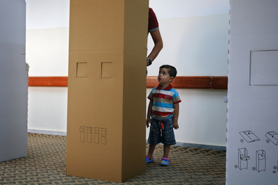 独裁崩壊後初のリビア議会選、大勢は10日までに判明か