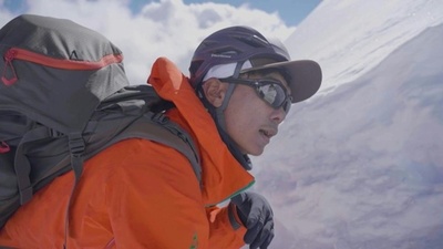 動画:ネパールの18歳、高峰14座制覇 最年少記録更新