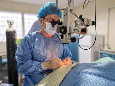 中国医療チーム 赤道ギニアで白内障手術30件を無料で実施
