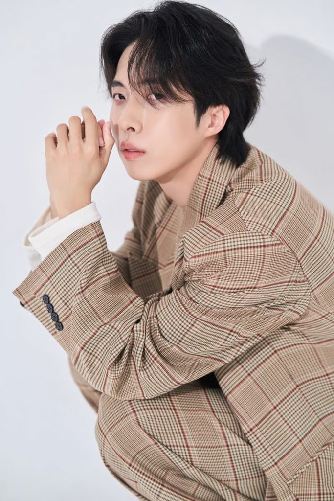 MKS ENT (c)STARNEWS