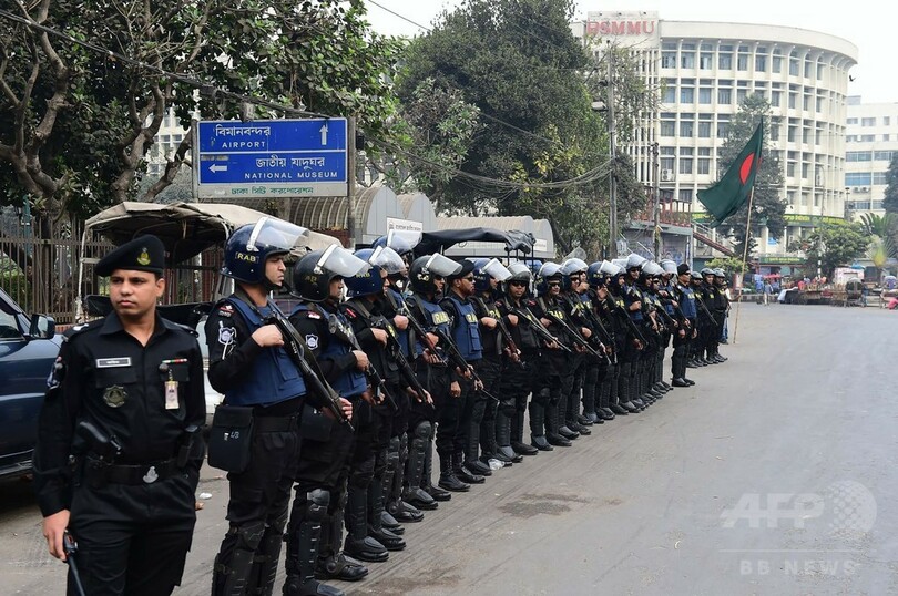 バングラ裁判所、元首相に禁錮5年の有罪判決 支持者と警察が衝突