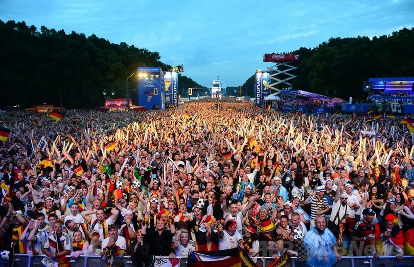 ドイツ人にとってのサッカー、「国民の誇り」取り戻した救世主