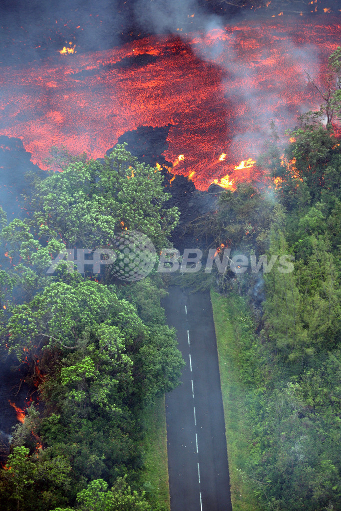 レユニオン島の活火山、噴火活動は現在も継続 - フランス