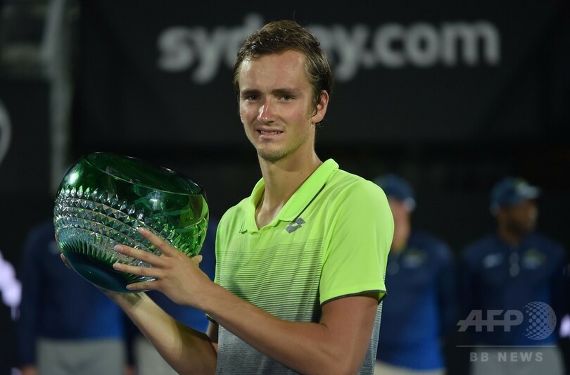 メドベージェフが快進撃のデミノー下しツアー初制覇、シドニー国際