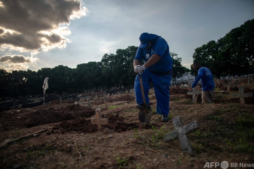ブラジル、4月のコロナ死者8.2万人 2か月連続で月間最多を更新