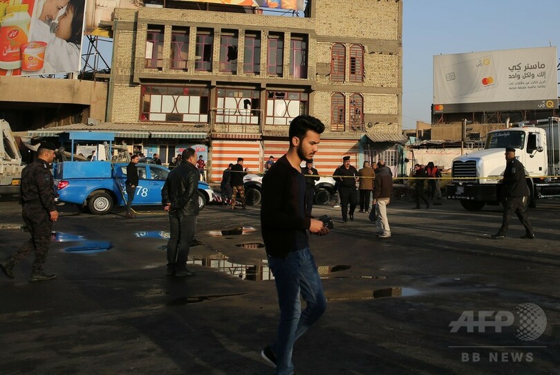 イラク首都の広場で連続自爆攻撃、26人死亡