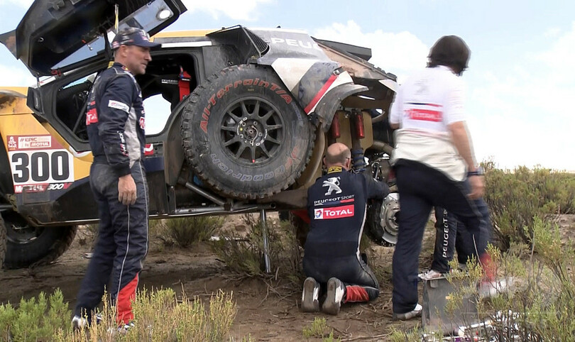 ペテランセル痛恨のタイムロス、サインツがダカール総合首位浮上