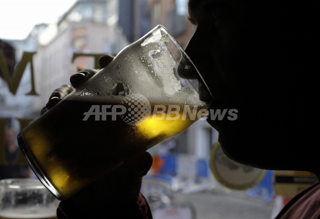 未成年の飲酒、若年性認知症に関連性 研究 未成年の飲酒、若年性認知症に関連性 研究
