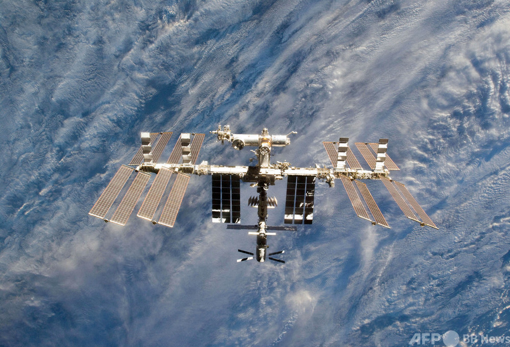 ISS、ロシアのモジュールで煙探知 「焦げた臭い」も