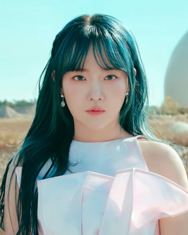 YOUNHA、C9エンターテインメントと再契約 写真枚 国際ニュース