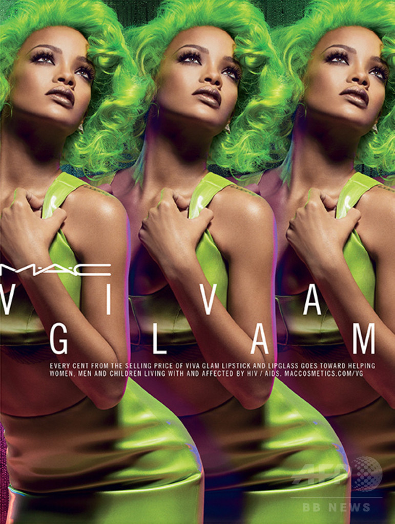 「M・A・C」×リアーナ、「ビバ グラム」コレクション第2弾公開