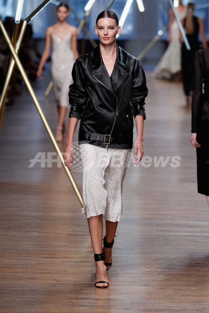 ＜14年春夏NYコレクション＞ジェイソン ウー