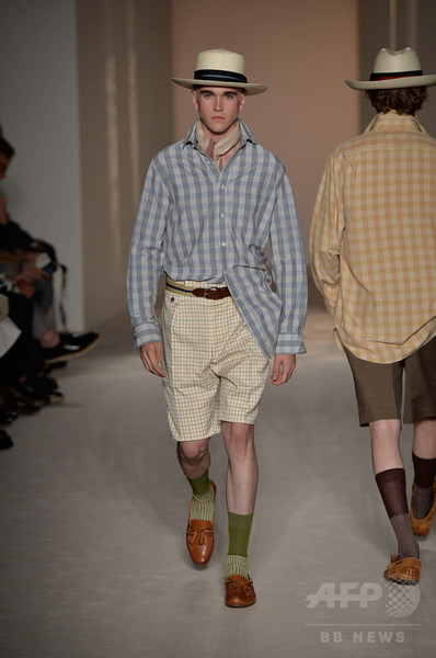 「ダンヒル」16年春夏コレクションを発表