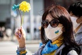東京都内で行われたロシアのウクライナ侵攻に抗議するデモ（2022年3月5日撮影）。(c)Behrouz MEHRI / AFP