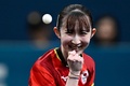 パリ五輪、卓球女子シングルス3位決定戦。ガッツポーズを見せる早田ひな（2024年8月3日撮影）。(c)WANG Zhao / AFP