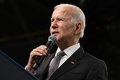 米ニューヨーク州ポキプシーで演説するジョー・バイデン大統領（2022年10月6日撮影）。(c)MANDEL NGAN / AFP