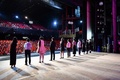 中国・四川省の成都で行われたイベントに出場したトランスジェンダーのコーラスグループ（2019年8月31日撮影）。(c)HECTOR RETAMAL / AFP