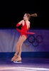 ソチ冬季五輪、フィギュアスケート・エキシビションの演技に臨むユリア・リプニツカヤ（Julia Lipnitskaia、2014年2月22日撮影）。(c)AFP/ADRIAN DENNIS