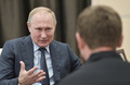 チェチェン共和国のラムザン・カディロフ首長と会談するロシアのウラジーミル・プーチン大統領（左）。モスクワ郊外で（2019年8月31日撮影）。(c)Alexey NIKOLSKY / Sputnik / AFP