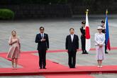 両陛下、国賓のフィリピン大統領夫妻を皇居で歓迎