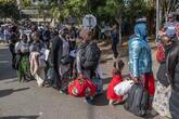 反移民感情高まる南ア、1週間で外国人2745人送還 大半は不法滞在者