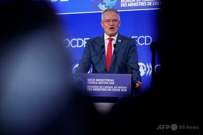 OECD、世界経済の見通し引き下げ 中東紛争の長期化を懸念