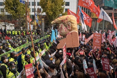 「トランプはいらない」、韓国で大規模な抗議デモ 親米派も集会