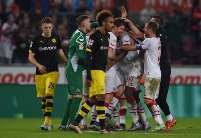 ケルンが終盤に2得点、2位ドルトムント下す