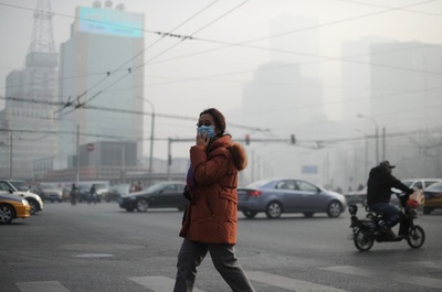 中国、法改正や特別法定設置で環境対策 実施は困難伴うとアナリスト