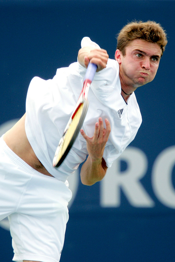 シモン アカスーソを下し準々決勝進出