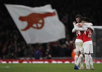 アーセナル、マンCとの上位対決で勝利