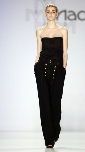 ＜08/09年秋冬ベルリン・コレクション＞マクァ、新作を発表