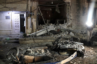 シリア内のロシア軍基地、トルコの空爆で被害 クルド人1人死亡