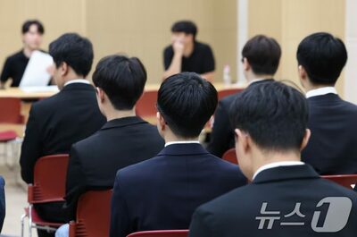 韓国の下半期求職者、平均スペックは成績3.5以上・TOEIC800点台