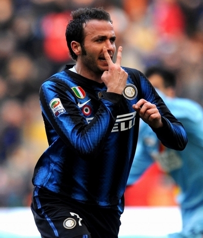 インテル 首位ミランに肉薄、トッティは通算200得点達成