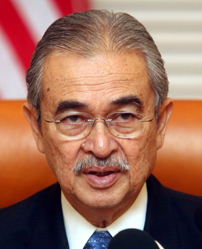 マレーシア首相、来年3月に退陣