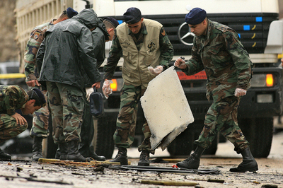 ベイルート近郊の村でバス連続爆発、死者3人 - レバノン