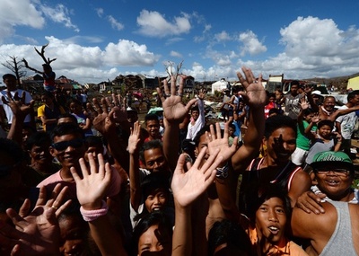 フィリピン、台風30号の被災者支援が本格化