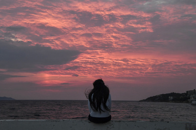 【記者コラム】当てのない日々──ギリシャの島に漂着する人々