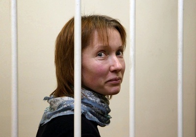 露裁判所、グリーンピースの医師とカメラマン保釈を決定