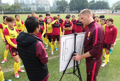 いち早くW杯出場を決めた 中国女子サッカー代表の憂いとは
