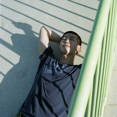 BTSフルメンバーカムバック目前、RMとジンの楽曲が米ビルボードで再浮上