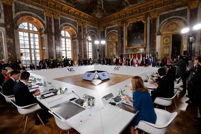 EU首脳会議、ウクライナの早期加盟に消極的