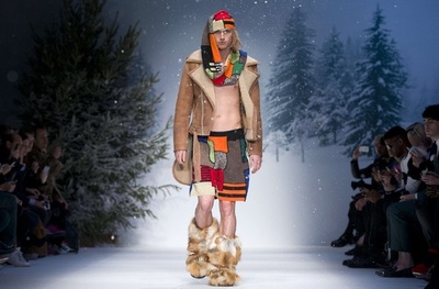 ゴージャスなゲレンデスタイル、「モスキーノ」15/16年秋冬メンズ