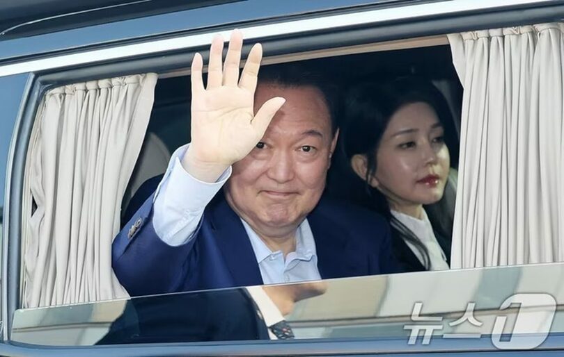 韓国のユン・ソンニョル（尹錫悦）前大統領と妻キム・ゴニ（金建希）氏＝2025年4月11日(c)news1