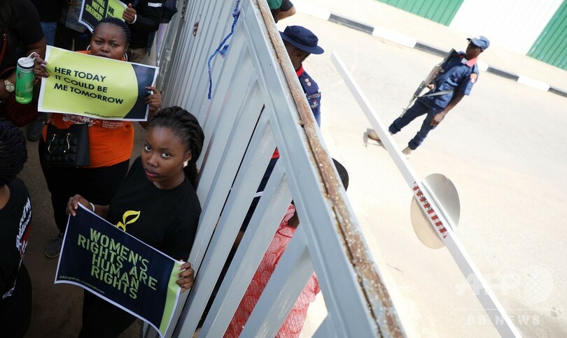 ナイジェリア首都警察、売春の容疑を掛けた女性らをレイプか