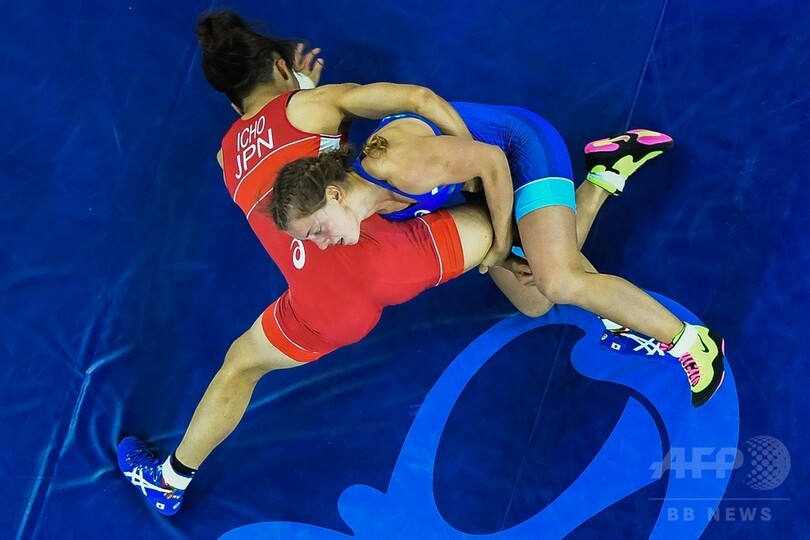 伊調が大逆転で五輪4連覇の快挙！レスリング女子58キロ級で金メダル