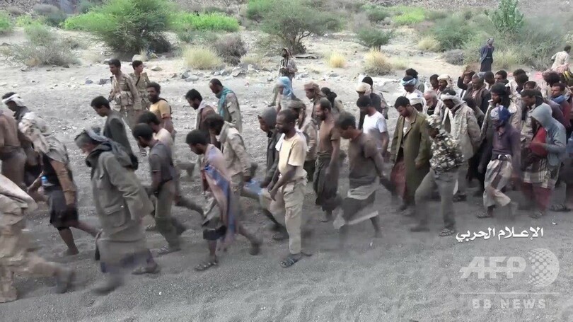 イエメンのフーシ派、「サウジ兵大量拘束」主張 捕虜の画像公開