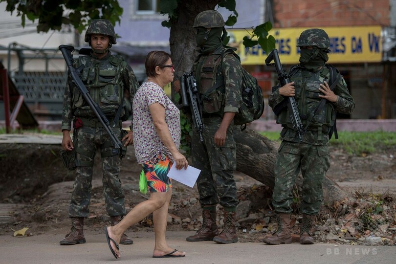 リオで麻薬組織と警察が銃撃戦、1歳児含む3人死亡